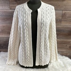 Village Fair Ladies White Open Knit Sweater Cardigan Size Medium White Vintage